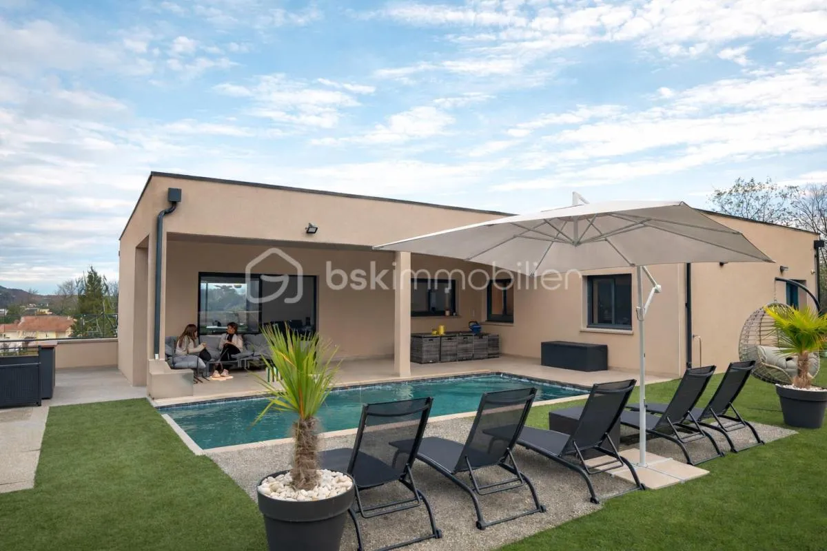 Maison 244m²