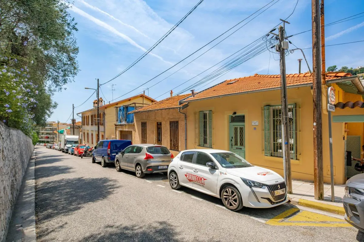 Maison de 7 pièces de 163 m² située à Nice