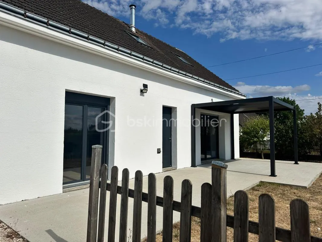 Maison familiale 155 m² – 4 chambres – Terrain 1 377 m² – Auzouer-en-Touraine