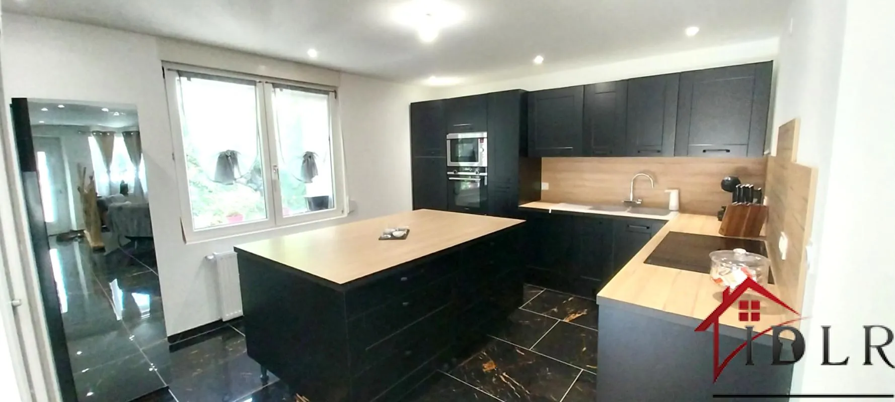 Coup de coeur assuré ! Maison rénovée 128 m2 au bord de l'eau