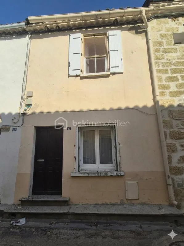 MAISON DE VILLAGE A RENOVER