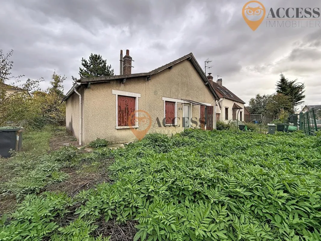 GROSLAY - Maison à rénover sur terrain d'environ 400m2