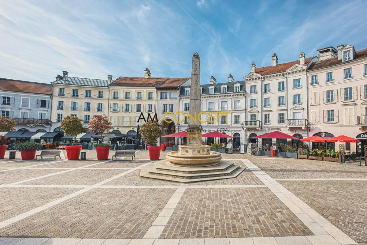 3 PIÈCES - AU COEUR DE LA PLACE TOSCANE