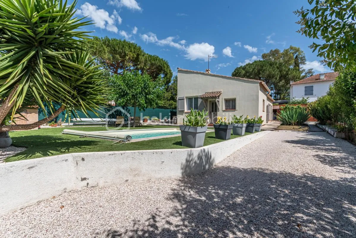 *** COUP DE COEUR *** QUARTIER PONT DE SUVE *** CHARMANTE MAISON AVEC PISCINE ET STATIONNEMENT ***