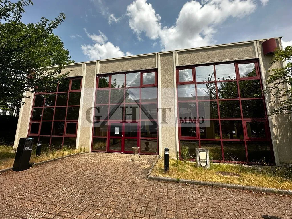 Bureaux à vendre 70 m² à PONTOISE