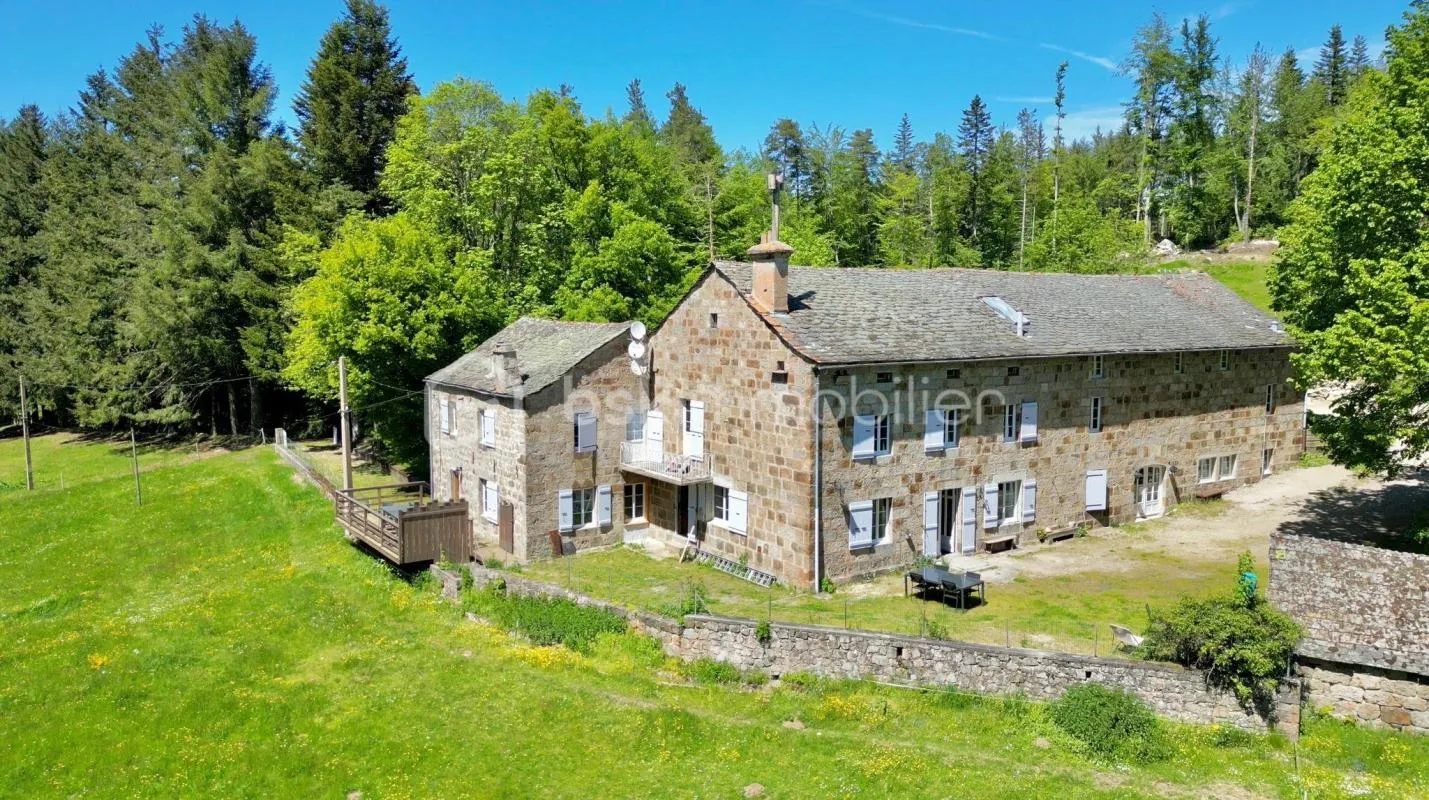 DOMAINE ÉQUESTRE SUR 18,5 HA – Haute-Loire (43)