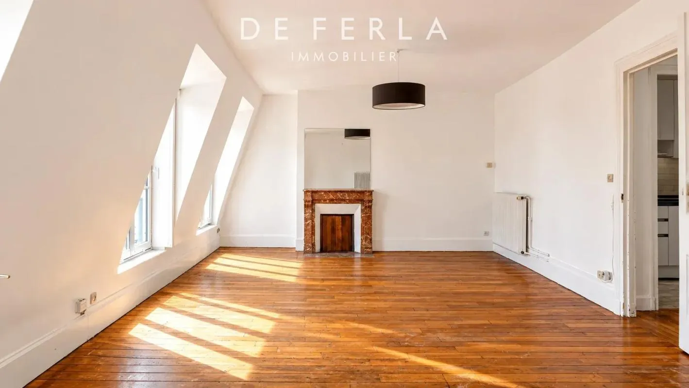 XVème -Sèvres Lecourbe- 3 pièces 1 chambre dernier étage