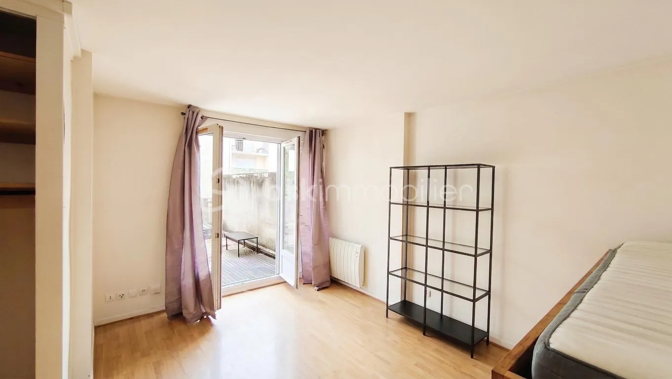 NOISY-LE-SEC (Rue Anatole France) – Superbe Studio de 37,71 m² avec terrasse et cave