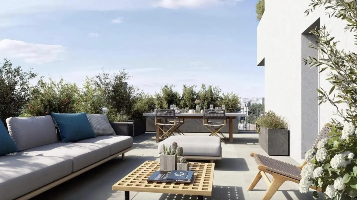 5 PIECES EN DERNIER ETAGE AVEC TERRASSES
