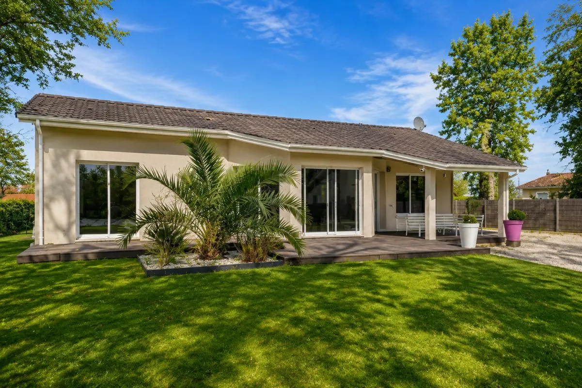 Maison contemporaine 4 pièces à vendre à Blaignan Prignac