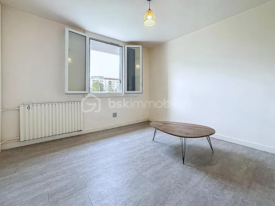 Appartement T1 bis – 27,29 m² – Rez-de-chaussée surélevé – Échirolles