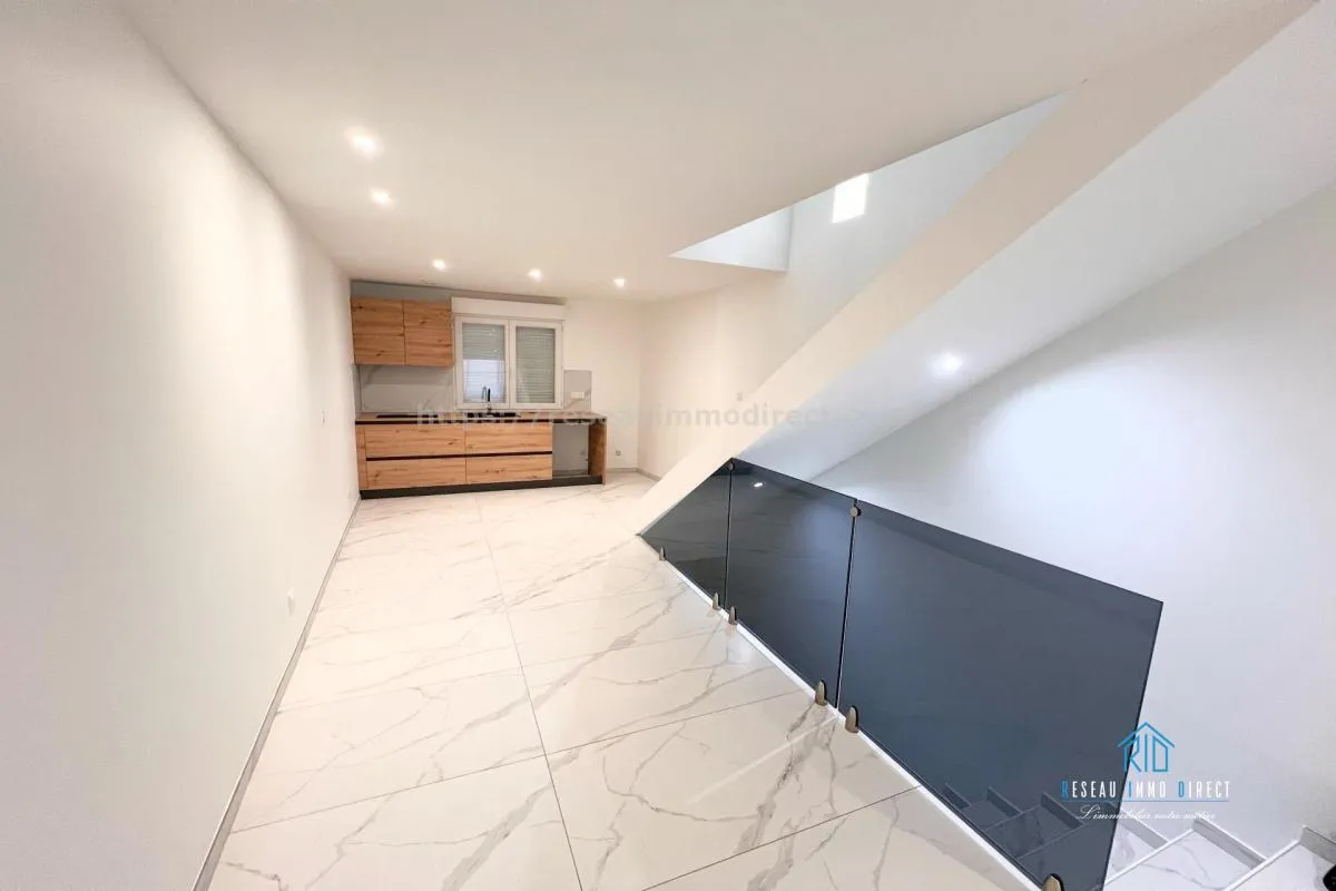 Appartement entièrement rénové st etienne de st geoirs