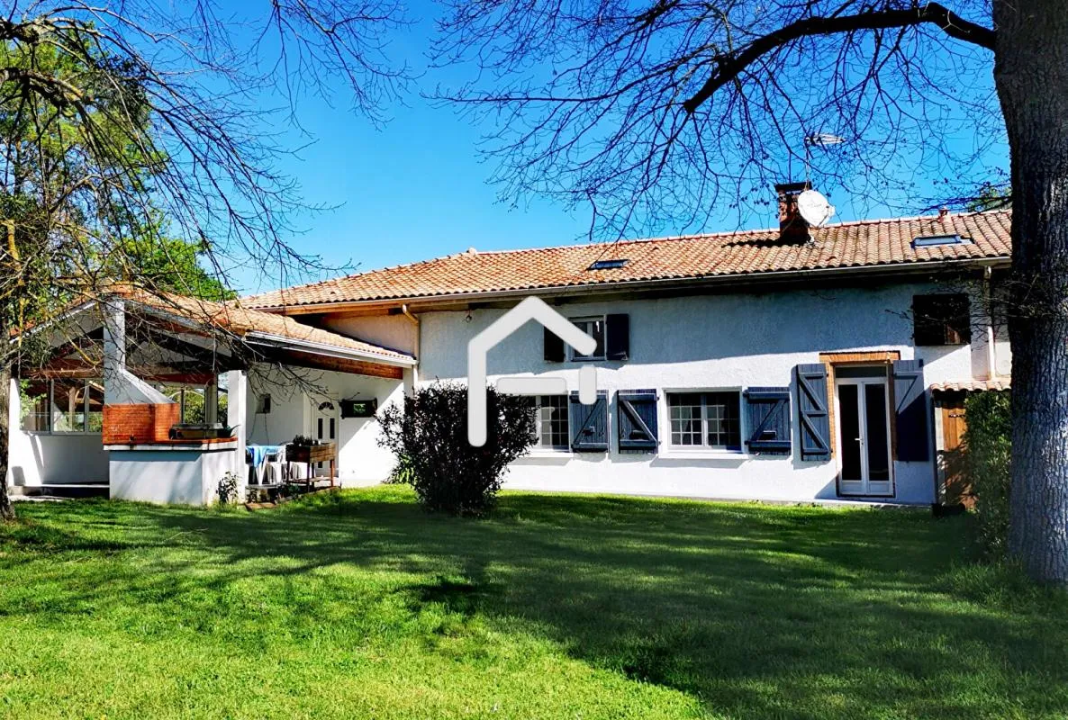 Maison Sainte-Foy- de-Peyrolières 5 pièce(s) 160 m2, proche St-Lys