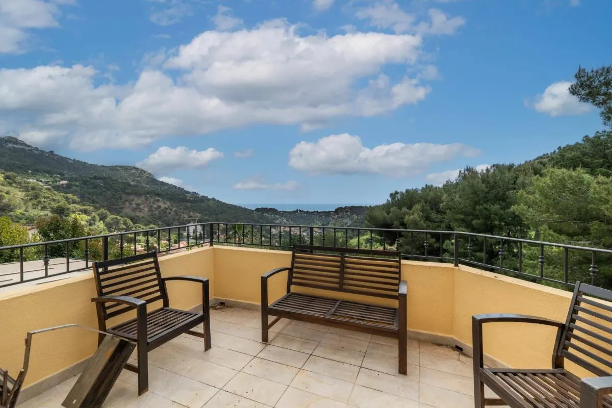 EZE VILLAGE/VILLA 3P VUE MER/PISCINE/STATIONNEMENTS