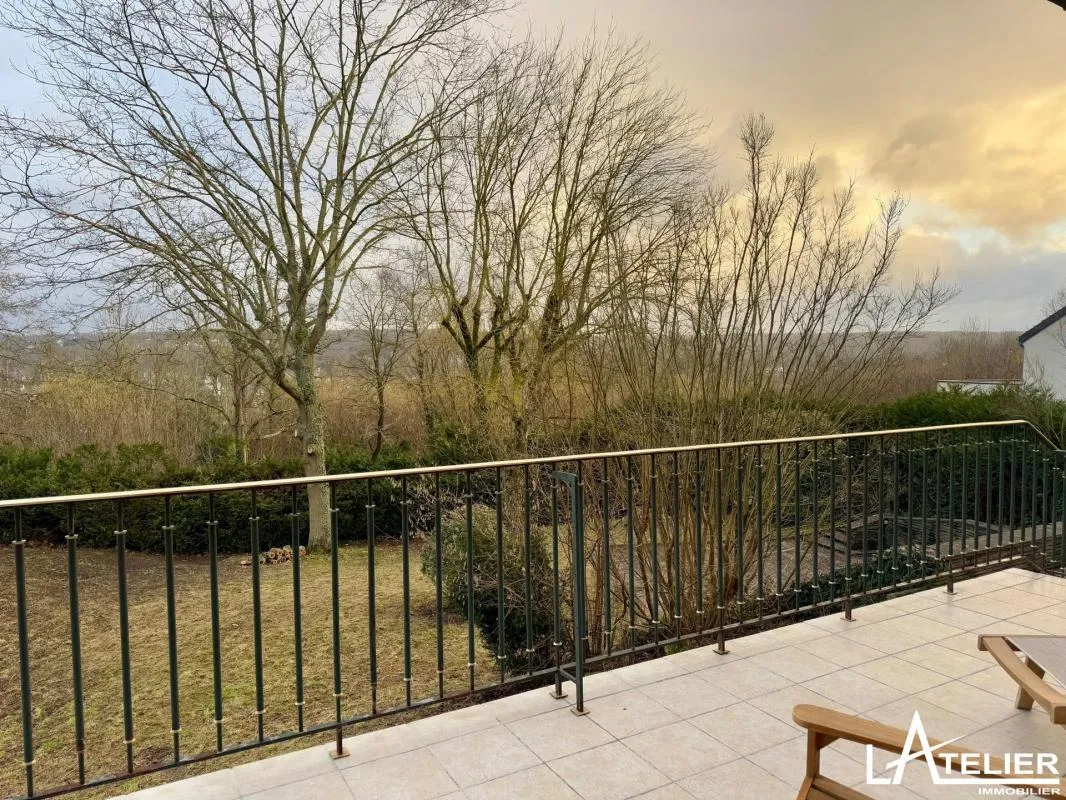 Grande maison familiale en pierres de taille