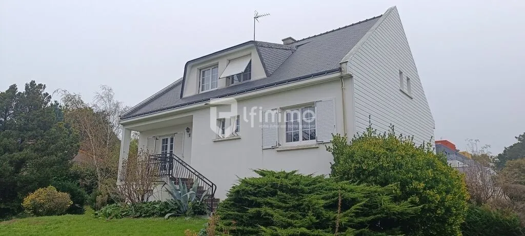 Maison 299m² au sol à rénover