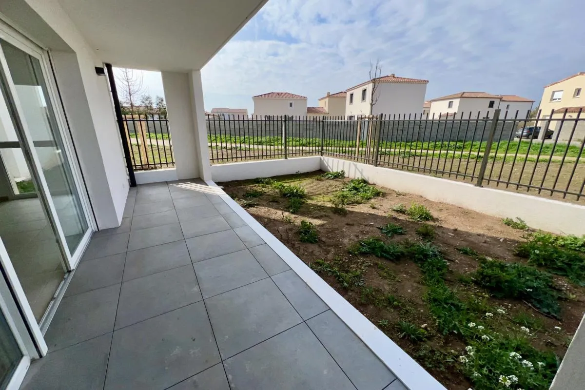 À vendre joli T2 neuf en rez-de-jardin