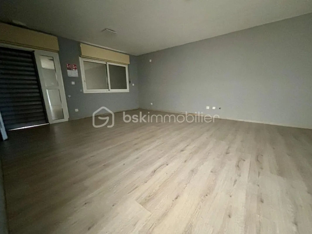 Local commercial 49,5 m² Sainte-Suzanne - Quartier Français
