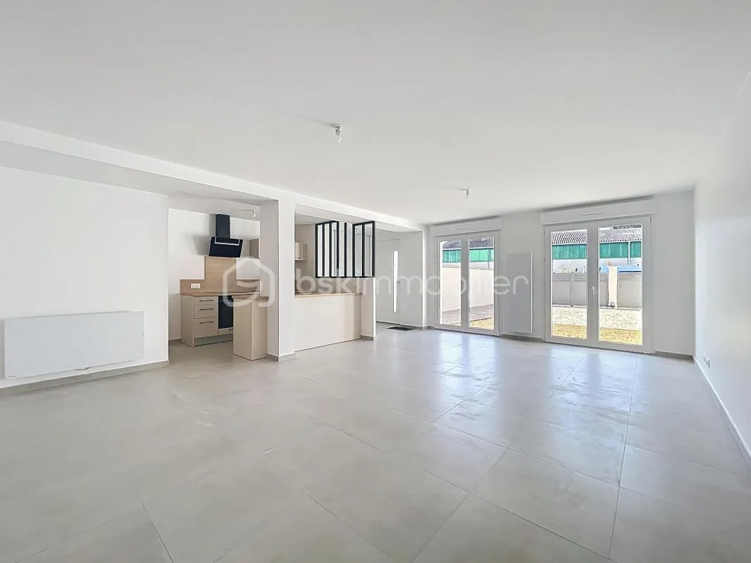 Maison neuve de 4 pièces - 95 m² - Jardinet - 2 places de parking - Sans Travaux