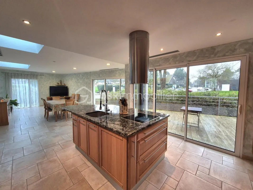 Maison 6 pièces de 159 m²