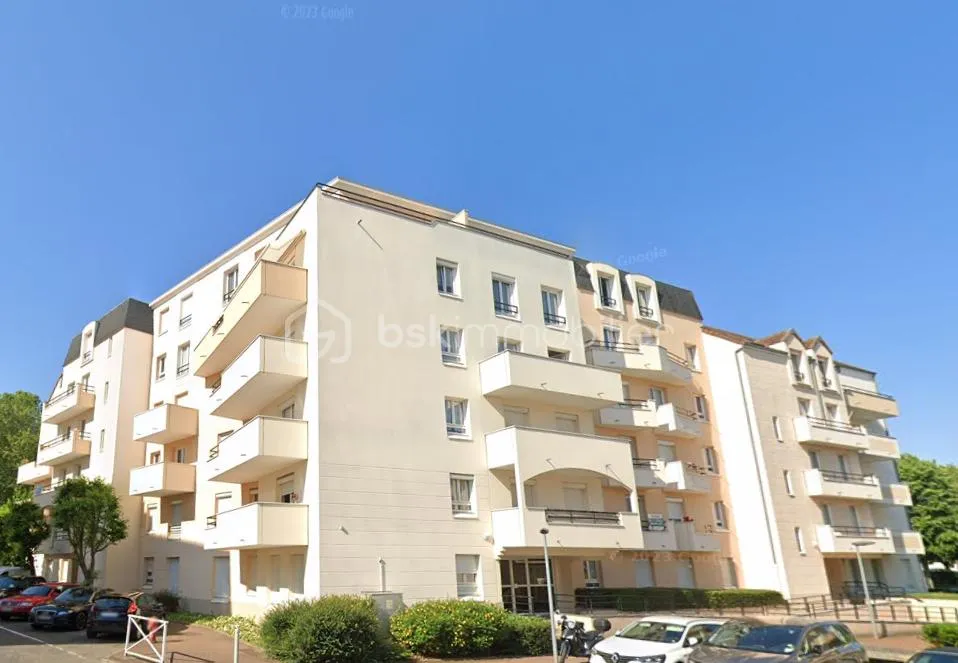Studio en bon état, idéal premier achat ou investissement locatif!!