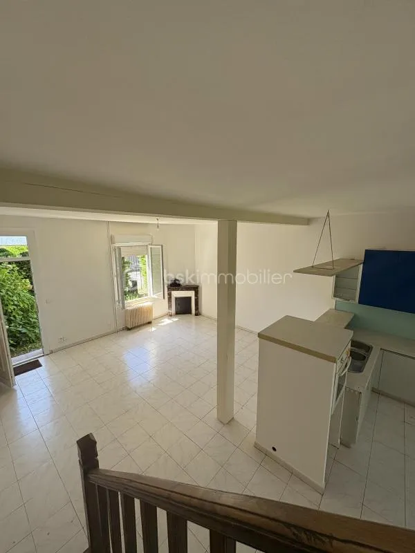 “Maison avec jardin et garage à Bergerac – un vrai potentiel à saisir !”