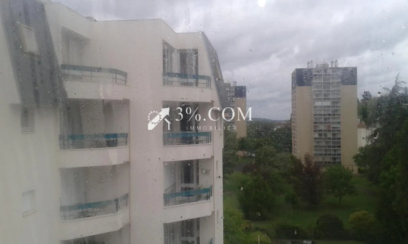 3%. COM IMMOBILIER À CHÂTELLERAULT