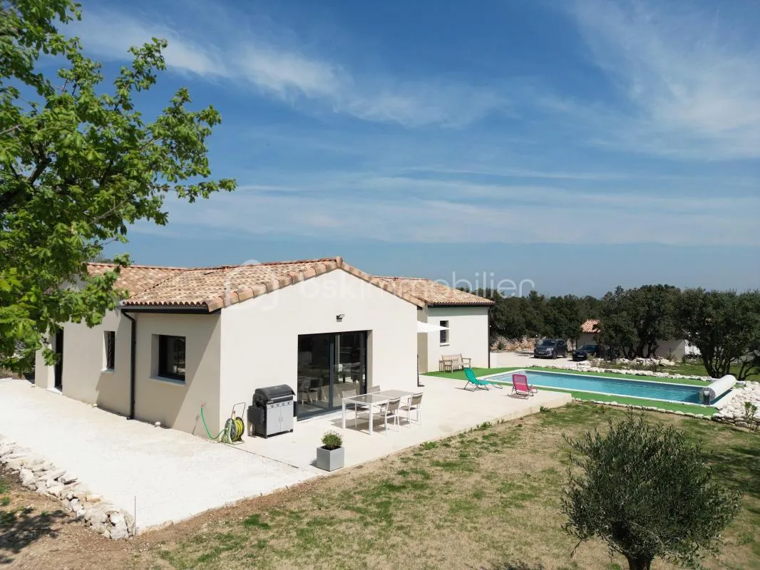 Villa au calme à Saint Restitut