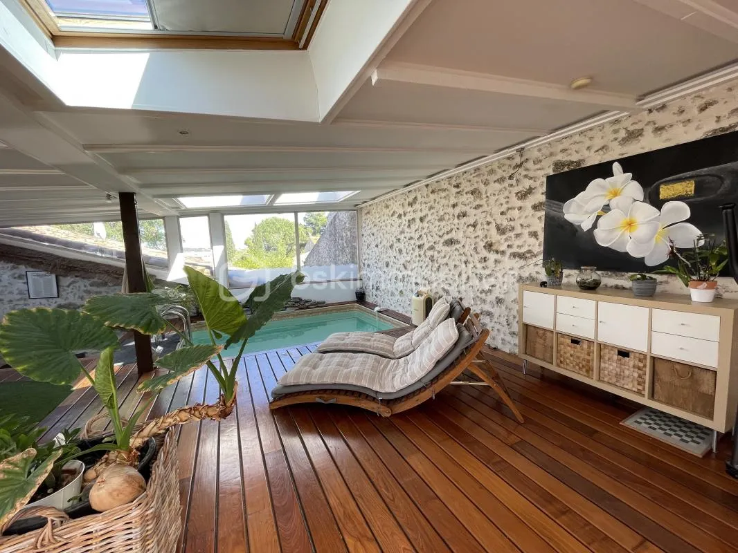 MAISON VIGNERONNE ATYPIQUE 208M² - 34500