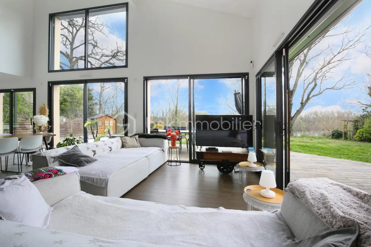 *** EXCLUSIVITÊ *** Maison moderne avec piscine et vue dégagée à Beauzelle