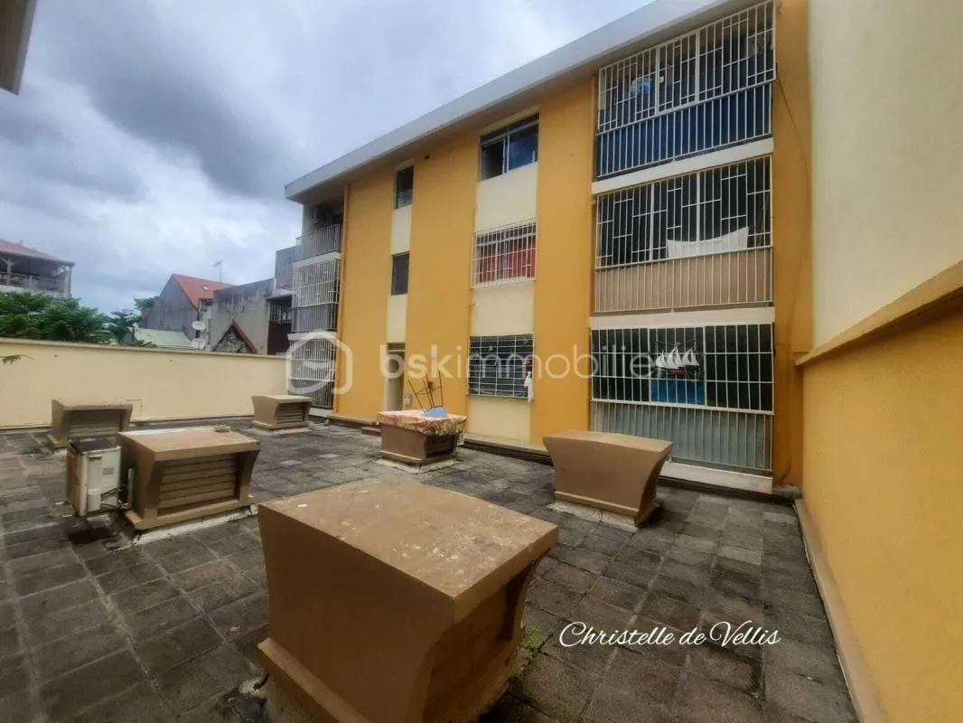 T1 lumineux avec balcon – Centre-ville de Pointe-à-Pitre