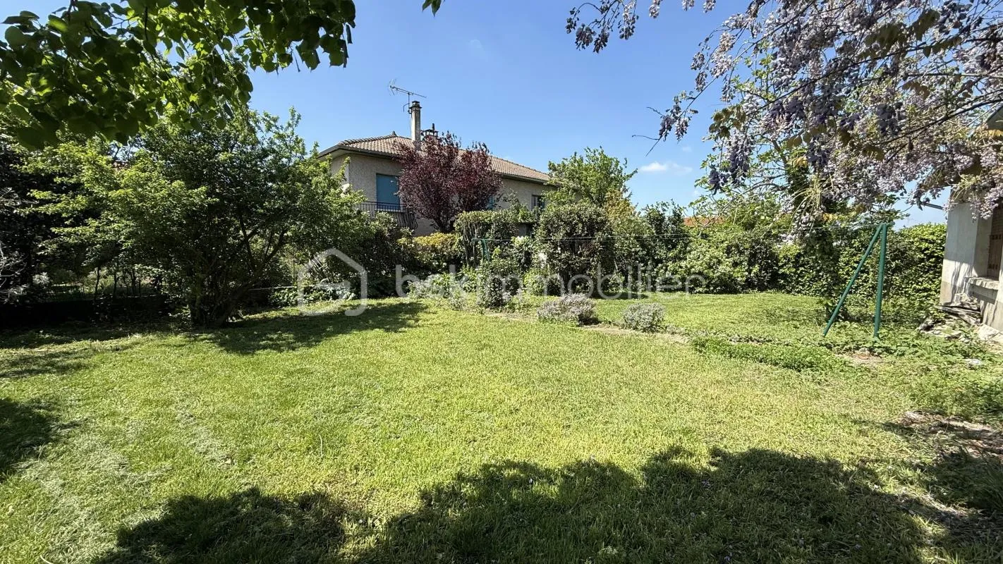 BOURG DE PEAGE - Maison individuelle à fort potentiel