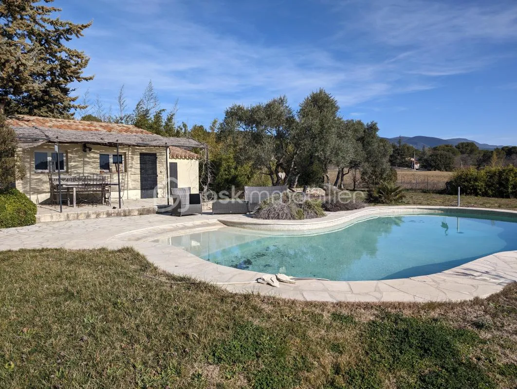 A VENDRE, PUYVERT, MAS DE 150 M² ENVIRON ET SURFACE A  AMENAGER DE PLUS DE 100 m² AVEC PISCINE, POOL HOUSE SUR TERRAIN DE 2360 M²