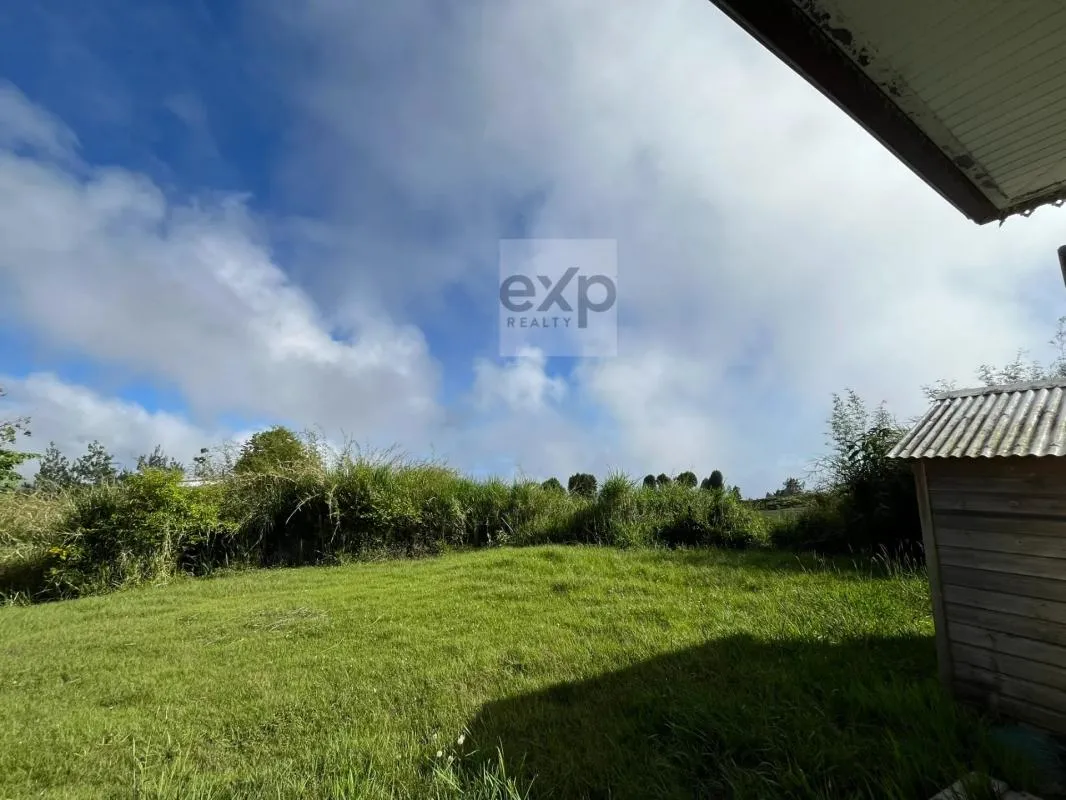 À VENDRE - Magnifique Propriété avec Vue Mer et Montagne à Découvrir Absolument !
