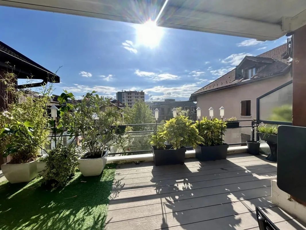 Annecy hyper centre, magnifique T4 en duplex