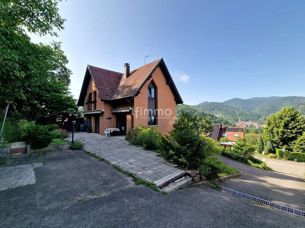 Villa d'architecte avec vue dominante – À réinventer selon vos e
