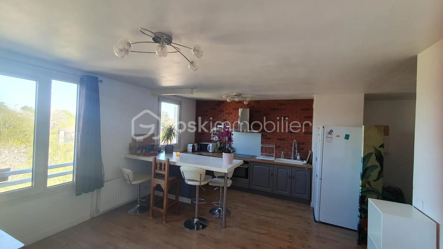 Appartement avec un Box à TORCY