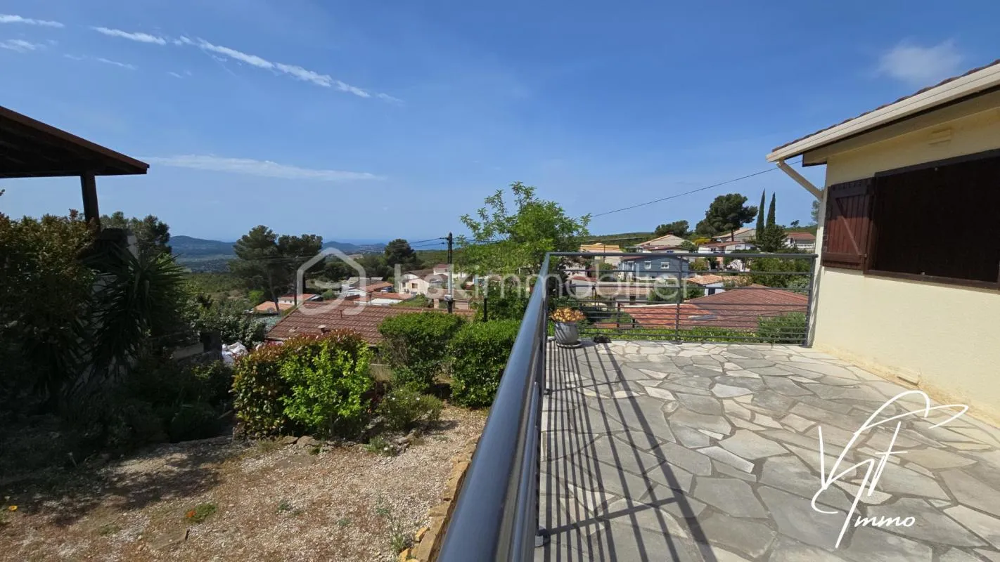 À Vendre : Charmante Maison sur les Hauteurs du Castellet – Vue Mer & Nature Luxuriante