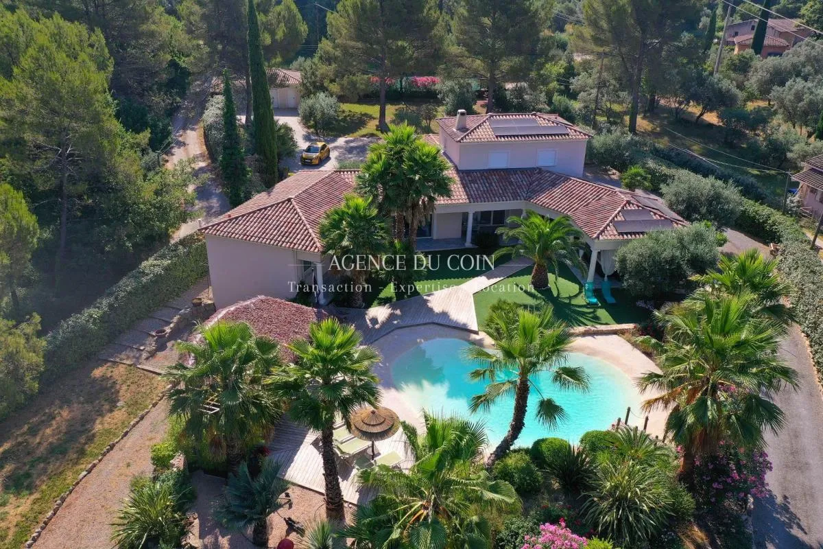 Villa Moderne 300 m² avec Piscine style plage et Terrain Arb