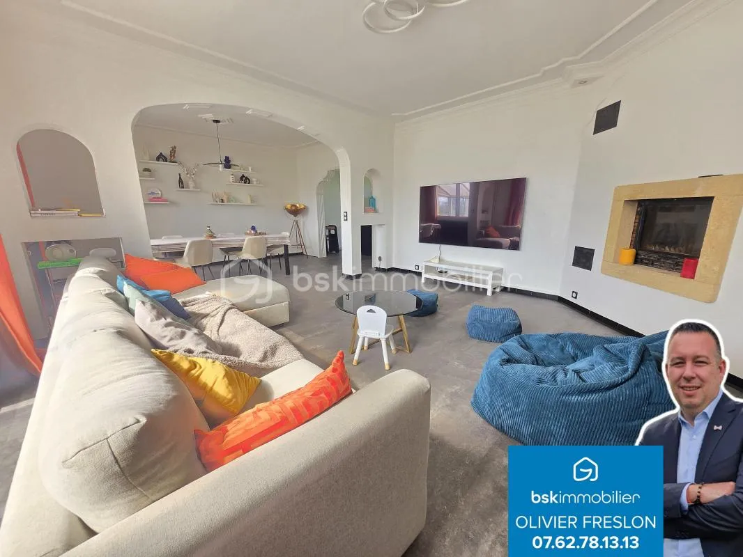 Magnifique Pavillon sur sous sol de 260m² à Coulanges les Nevers