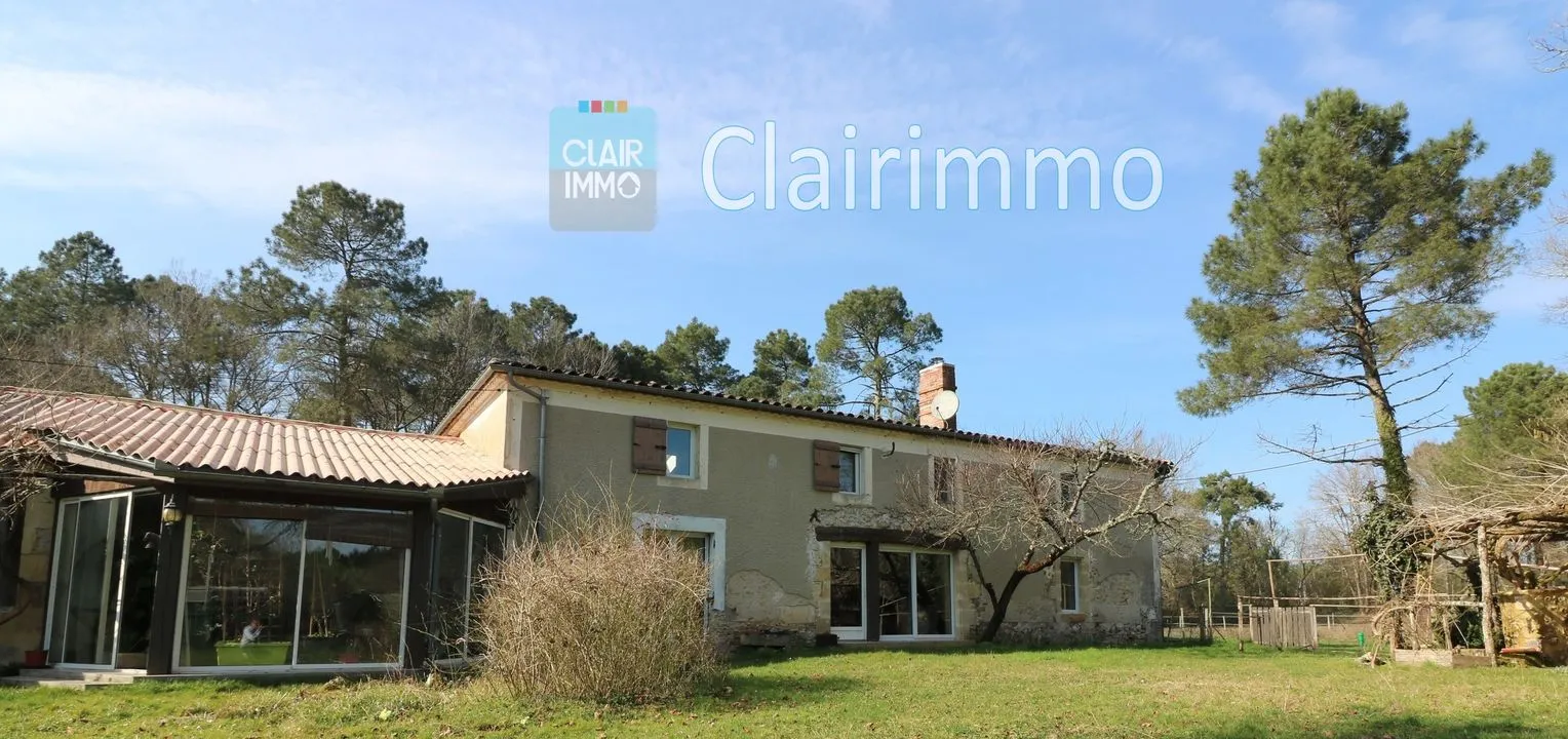 Belle maison en pierre - 2 gîtes - parc 2,5 Ha - 5 boxes
