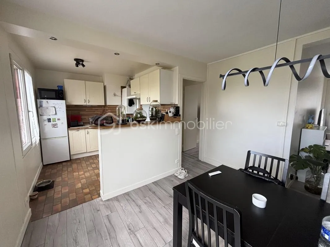 TRÈS BEL APPARTEMENT T4 PROCHE DE TOUTES LES COMMODITÉS