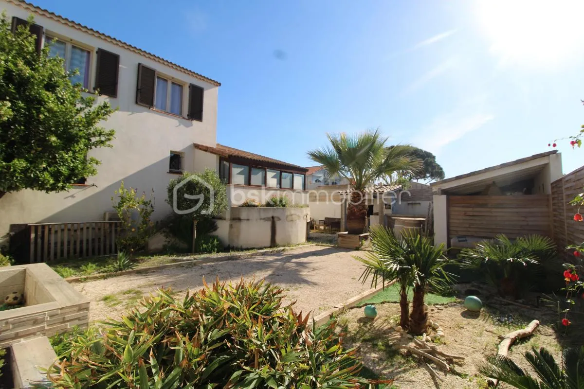 34420 CERS - VILLA 130M2 - CHAMBRE PARENTALE EN REZ DE CHAUSSÉE - 3 CHAMBRES À L'ÉTAGE - JARDIN - PUITS ARTESIEN - CHAUFFE EAU SOLAIRE