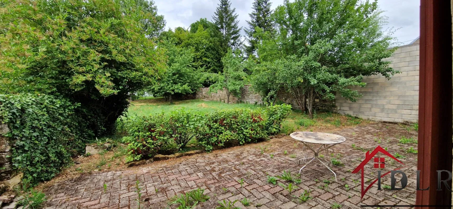 maison meublée 106 m2 sur 740 m2 de terrain