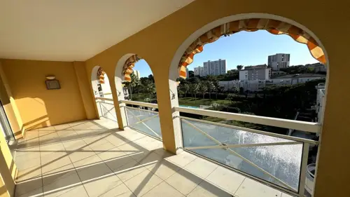 Image du carrousel 1