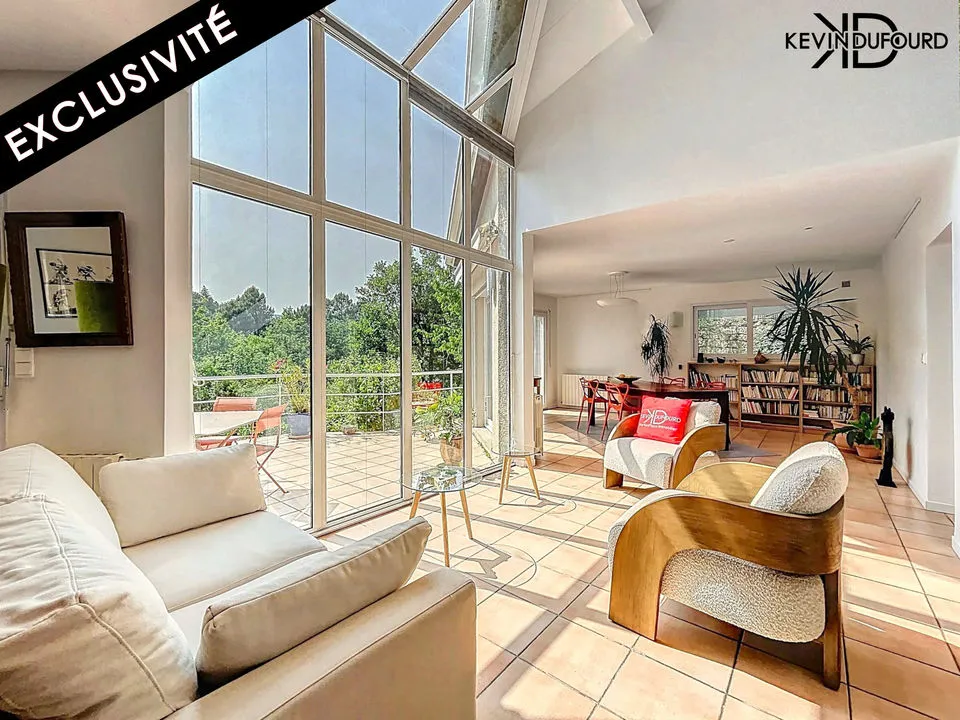 Maison de 180 m² sur un terrain de 3000 m² à ST ETIENNE DE