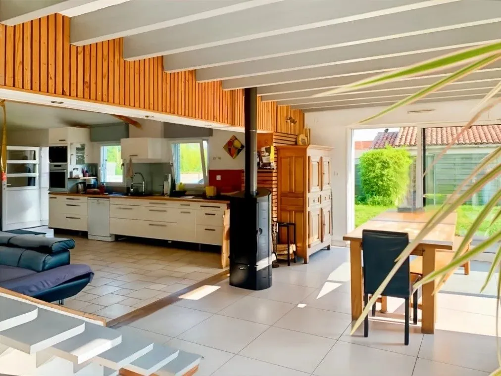 Maison lumineuse 3 chambres avec potentiel d'agrandissement