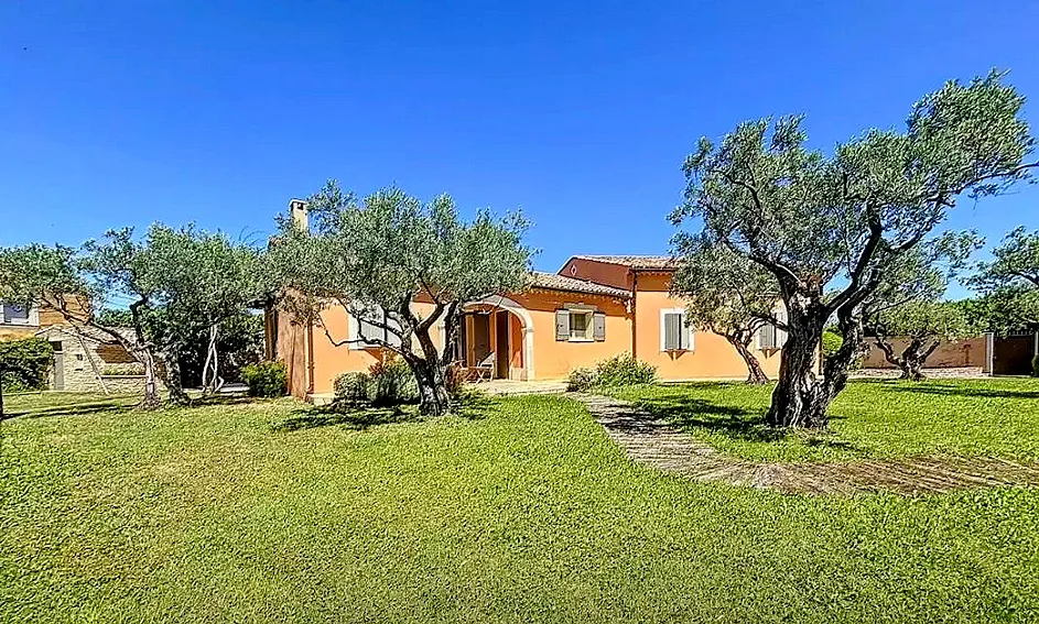 Maison 9 pièces / 145 m² / 553 000 EUR / CAVAILLON