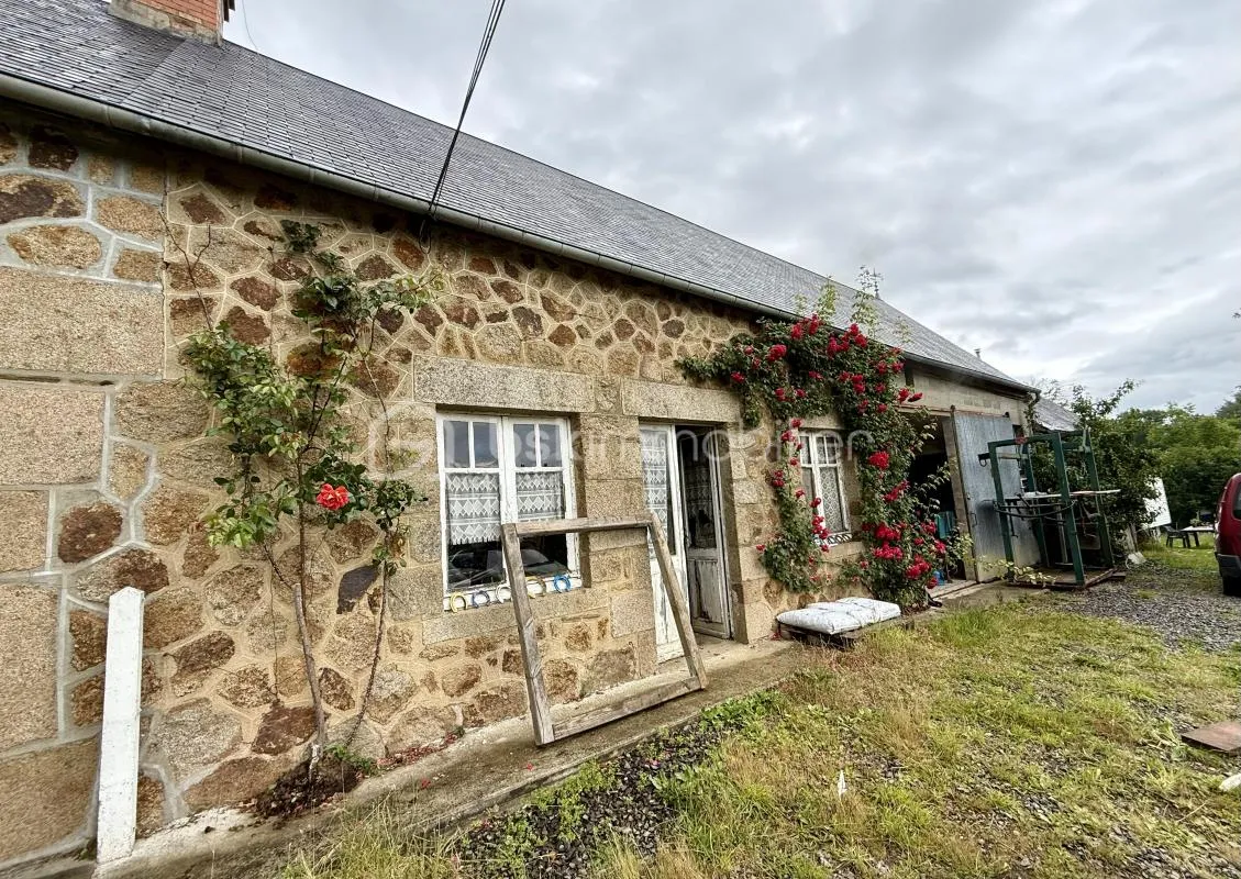 Maison à rénover à GRANDPARIGNY