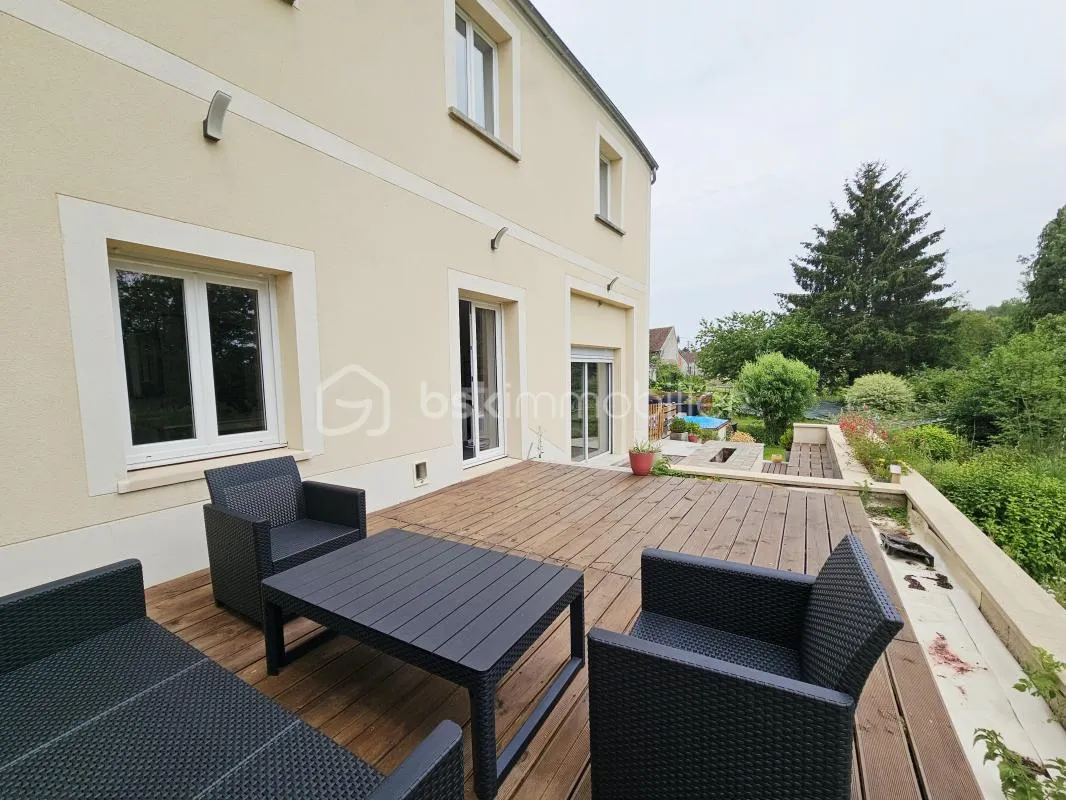 Maison familiale de caractère – 8 pièces – 250 m² – 4 chambres